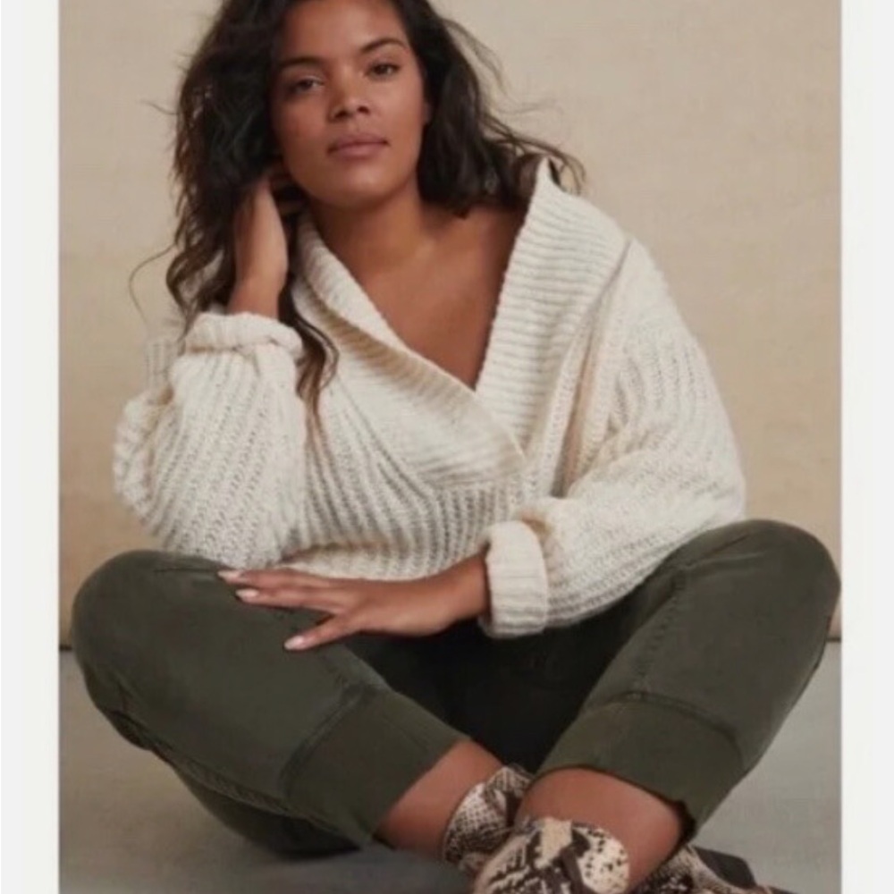 Anthropologie Cream V-Neck Sweater
